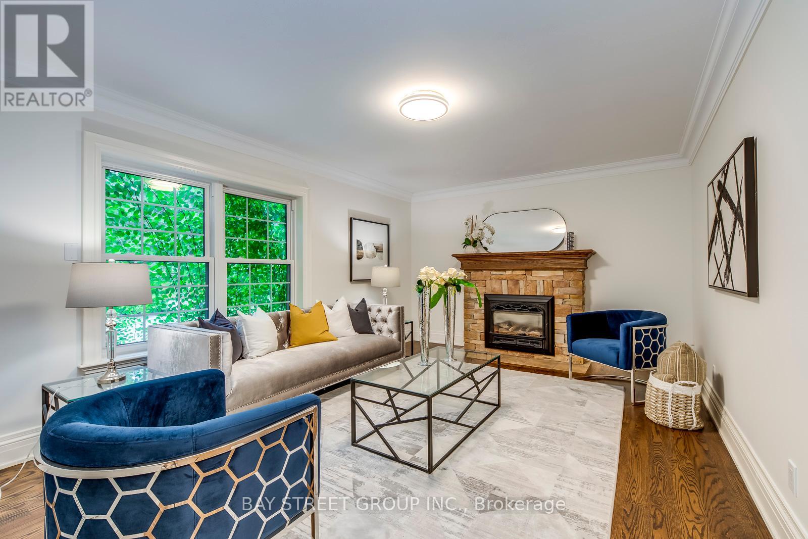 Photo 19 of 246 Beechfield Road, Oakville ON