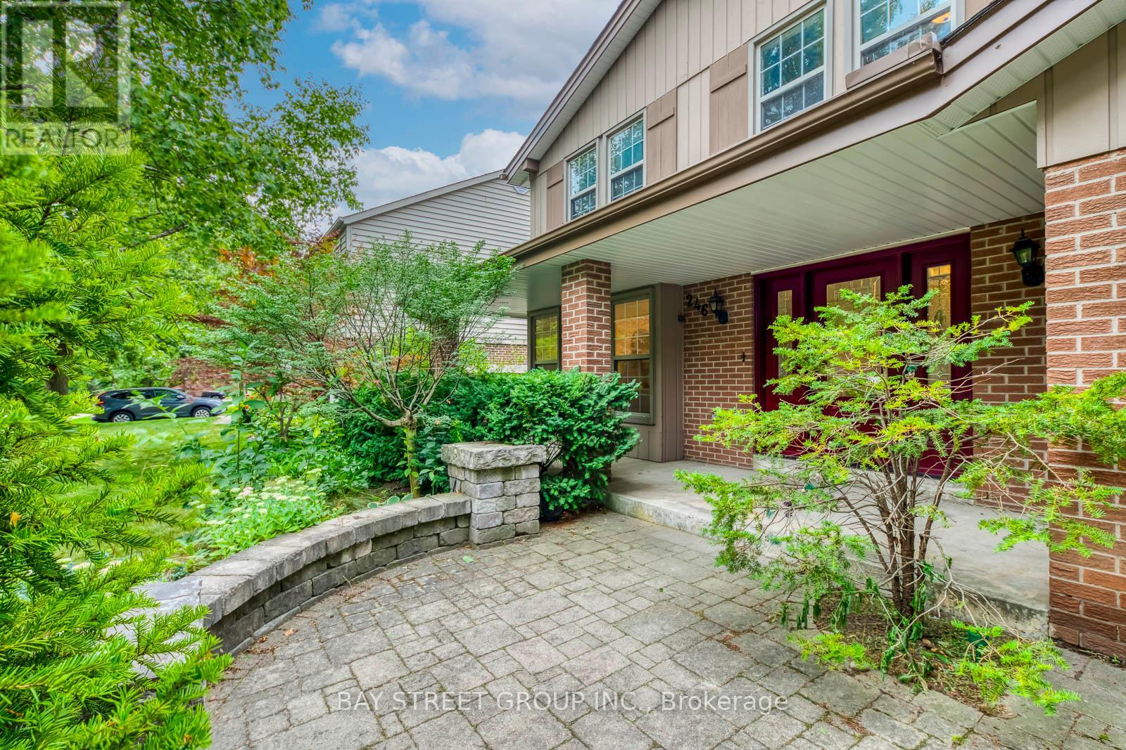 Photo 2 of 246 Beechfield Road, Oakville ON
