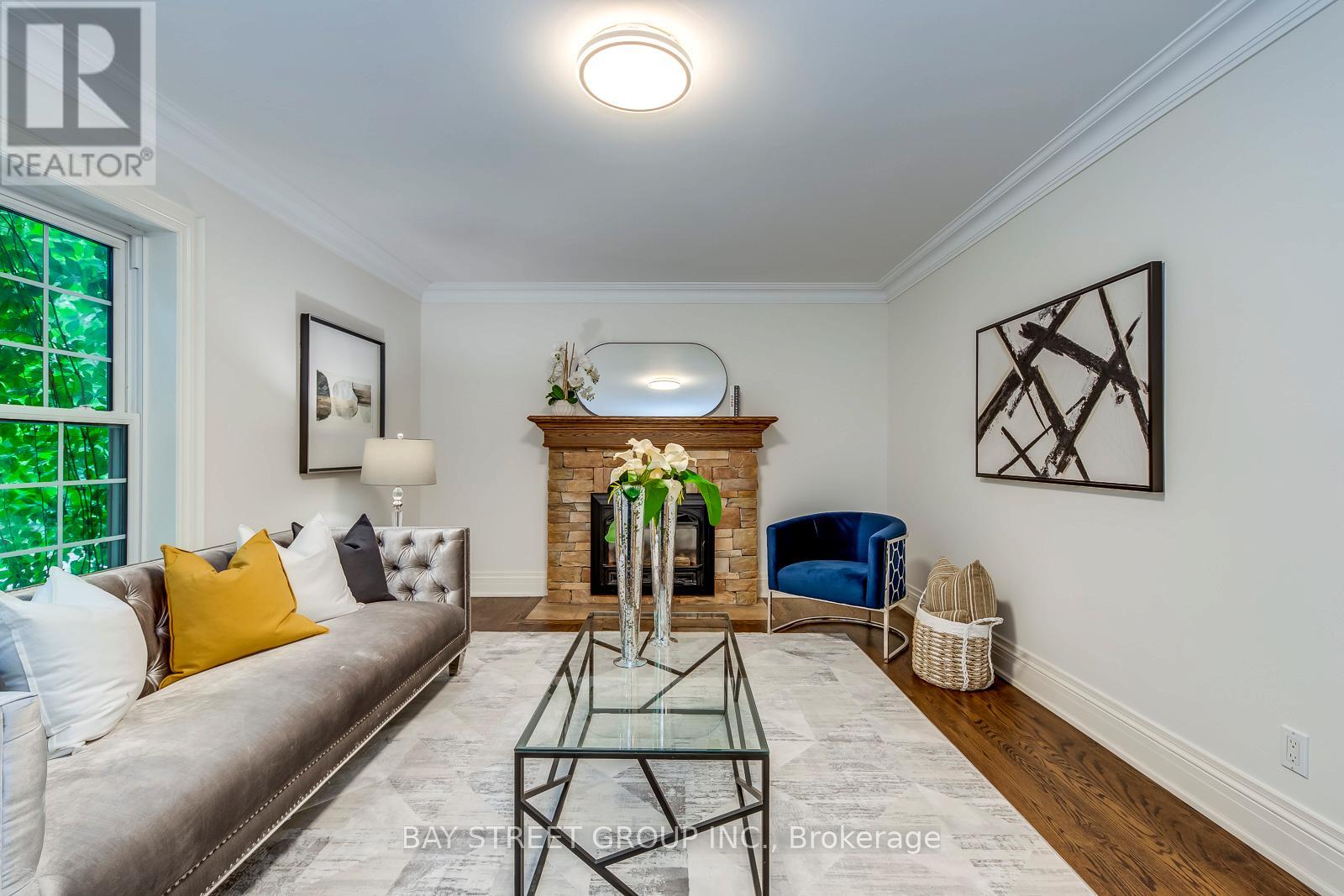 Photo 21 of 246 Beechfield Road, Oakville ON