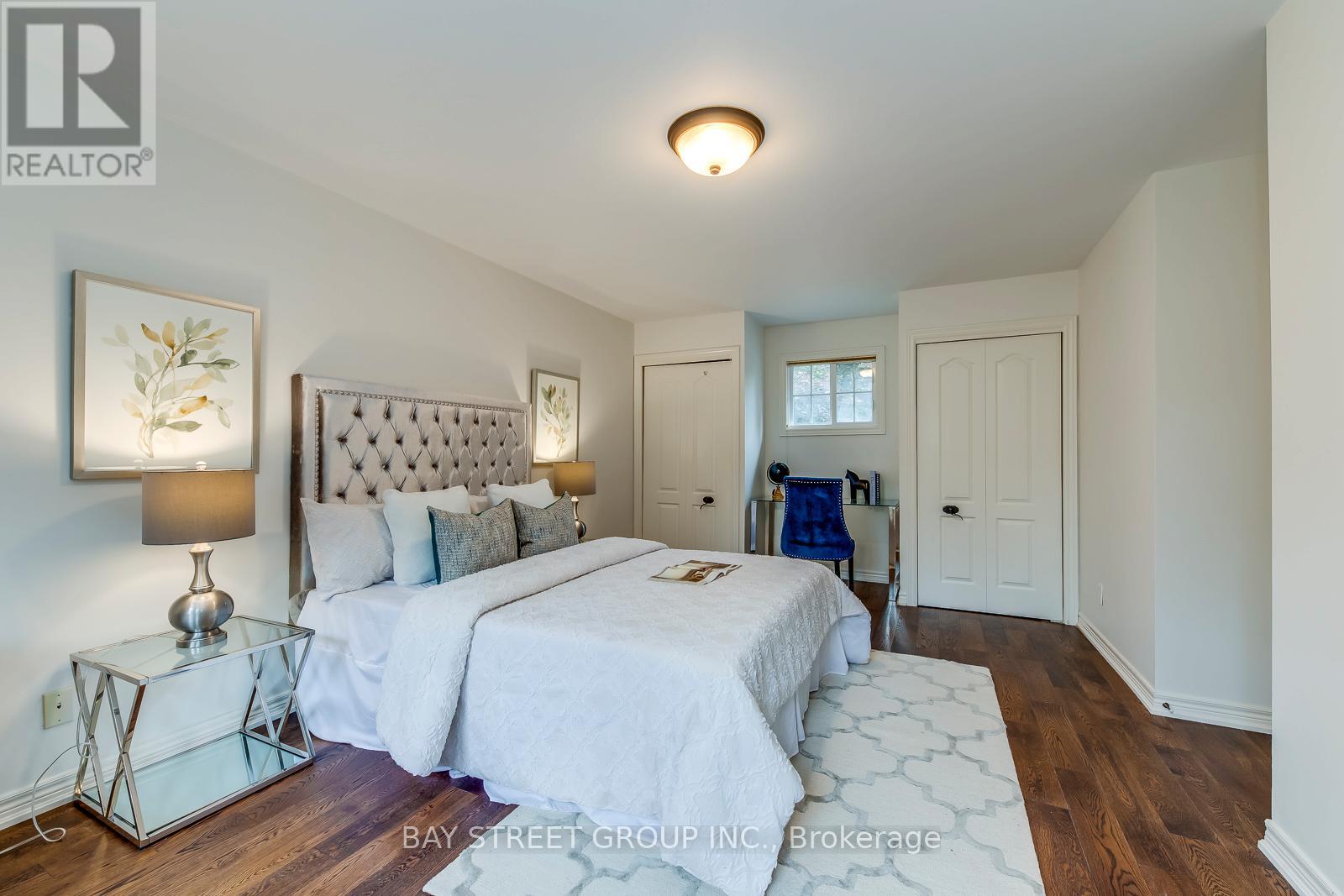 Photo 33 of 246 Beechfield Road, Oakville ON