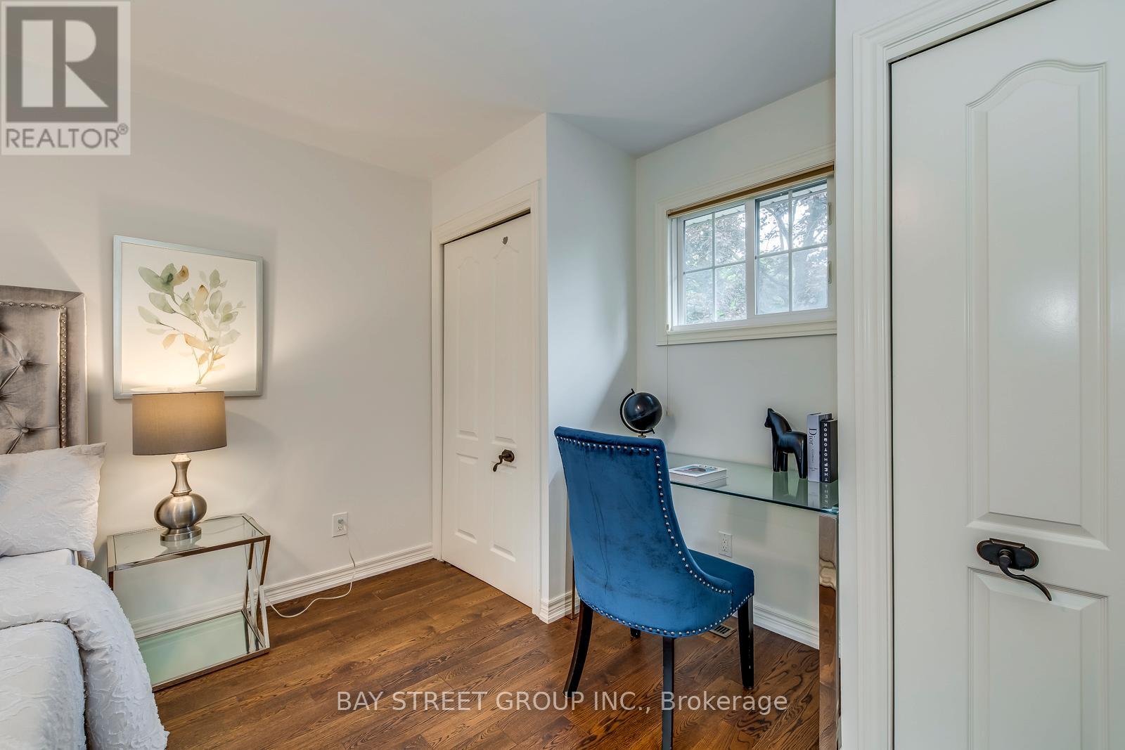 Photo 34 of 246 Beechfield Road, Oakville ON