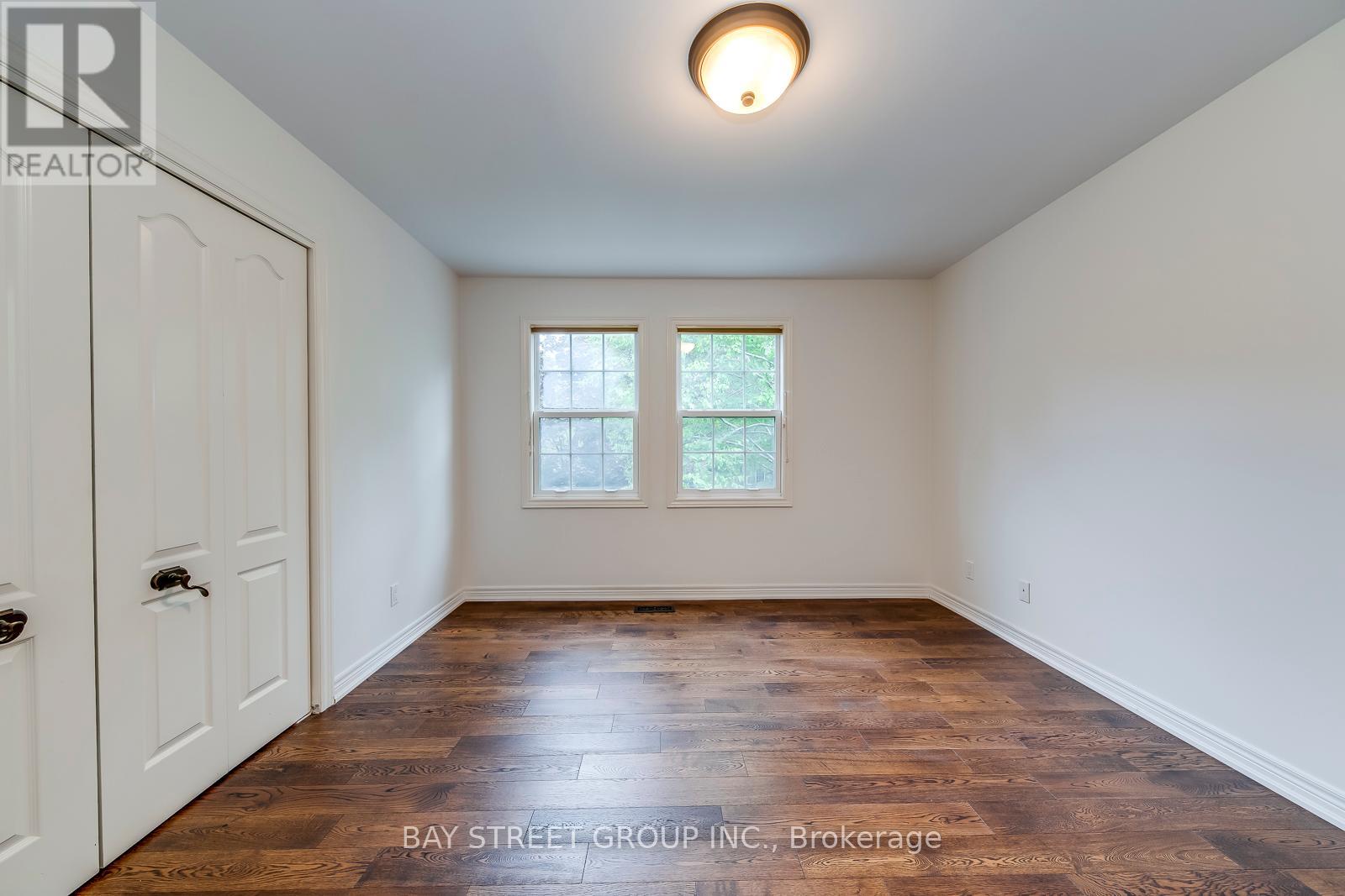 Photo 40 of 246 Beechfield Road, Oakville ON