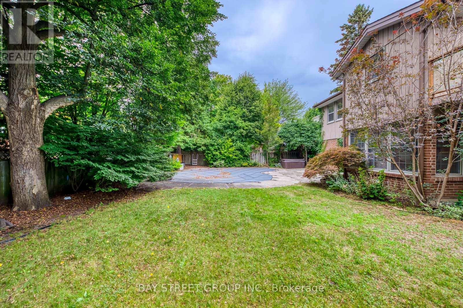 Photo 48 of 246 Beechfield Road, Oakville ON