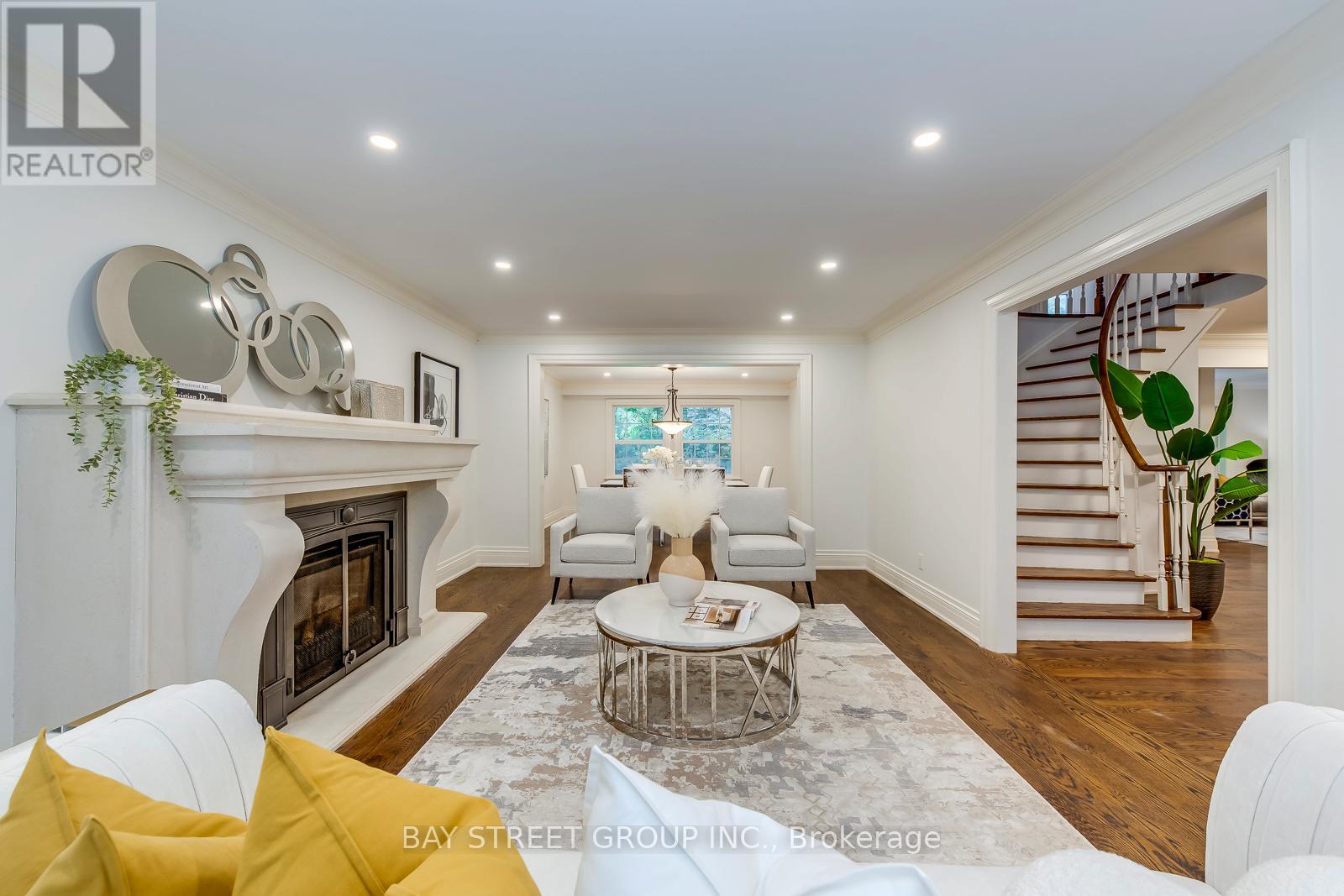 Photo 7 of 246 Beechfield Road, Oakville ON