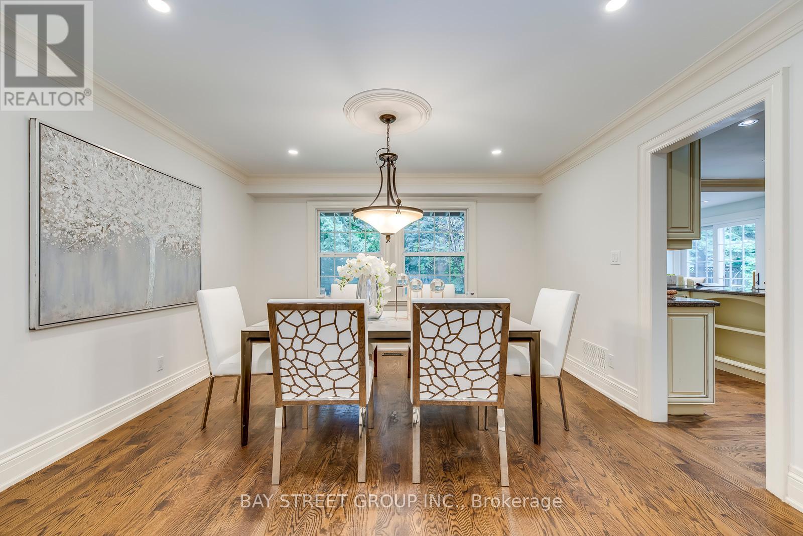 Photo 9 of 246 Beechfield Road, Oakville ON