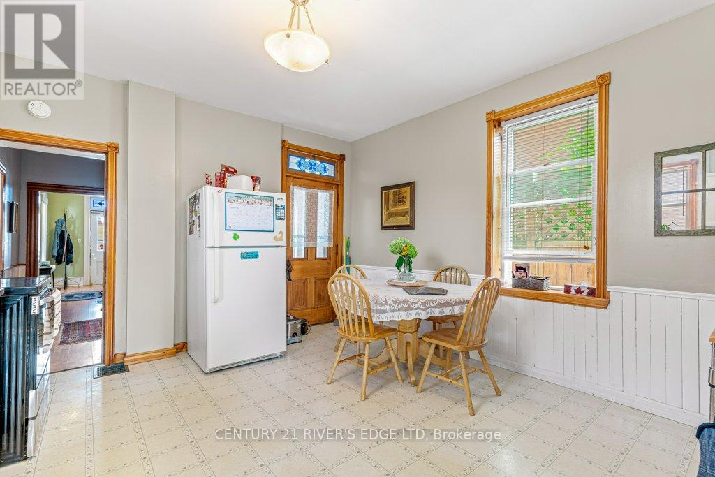 Photo 12 of 74 Garden Street, Brockville ON