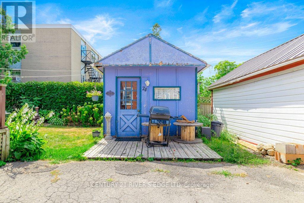 Photo 5 of 74 Garden Street, Brockville ON