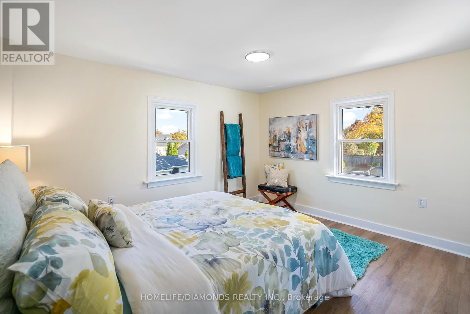 Photo 15 of 5782 Byng Avenue, Niagara Falls ON
