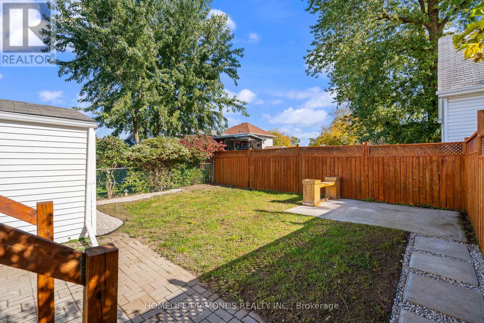 Photo 26 of 5782 Byng Avenue, Niagara Falls ON
