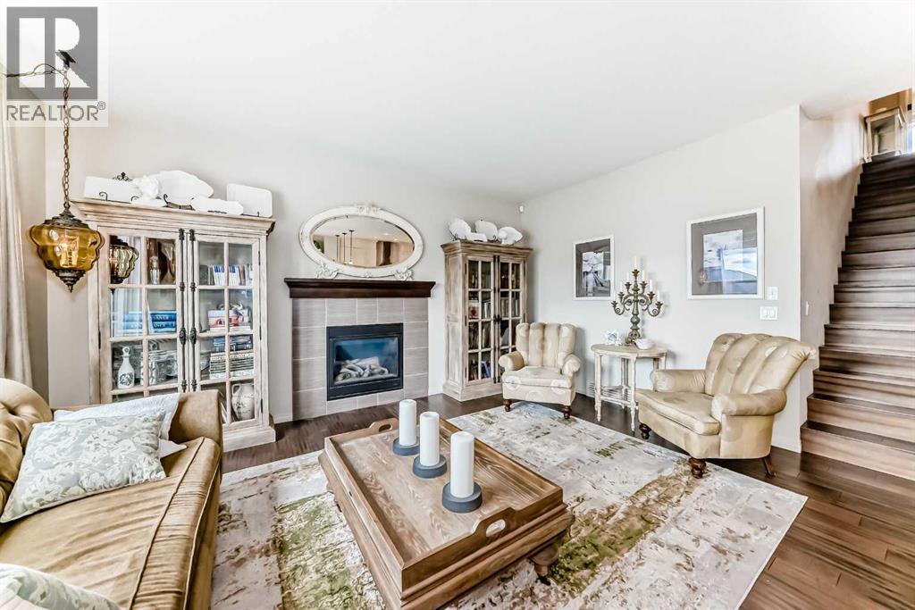 Photo 18 of 174 Heritage Boulevard, Cochrane AB