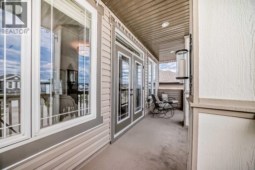 Photo 26 of 174 Heritage Boulevard, Cochrane AB