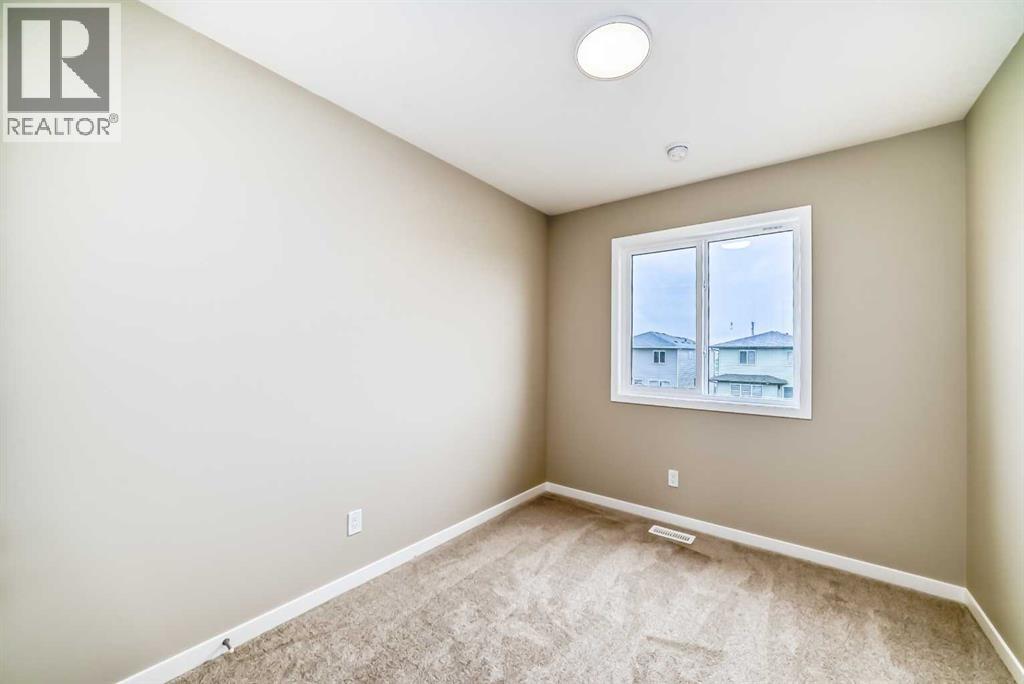 Photo 36 of 397 Hotchkiss Drive, Calgary AB