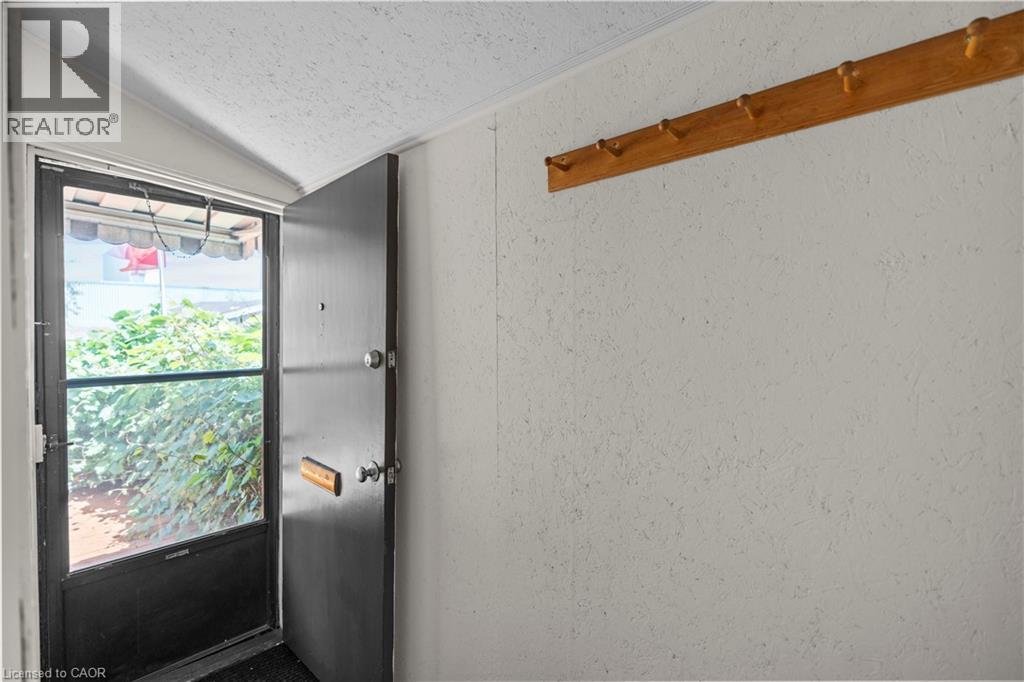 Photo 17 of 35 Gertrude Street, Hamilton ON