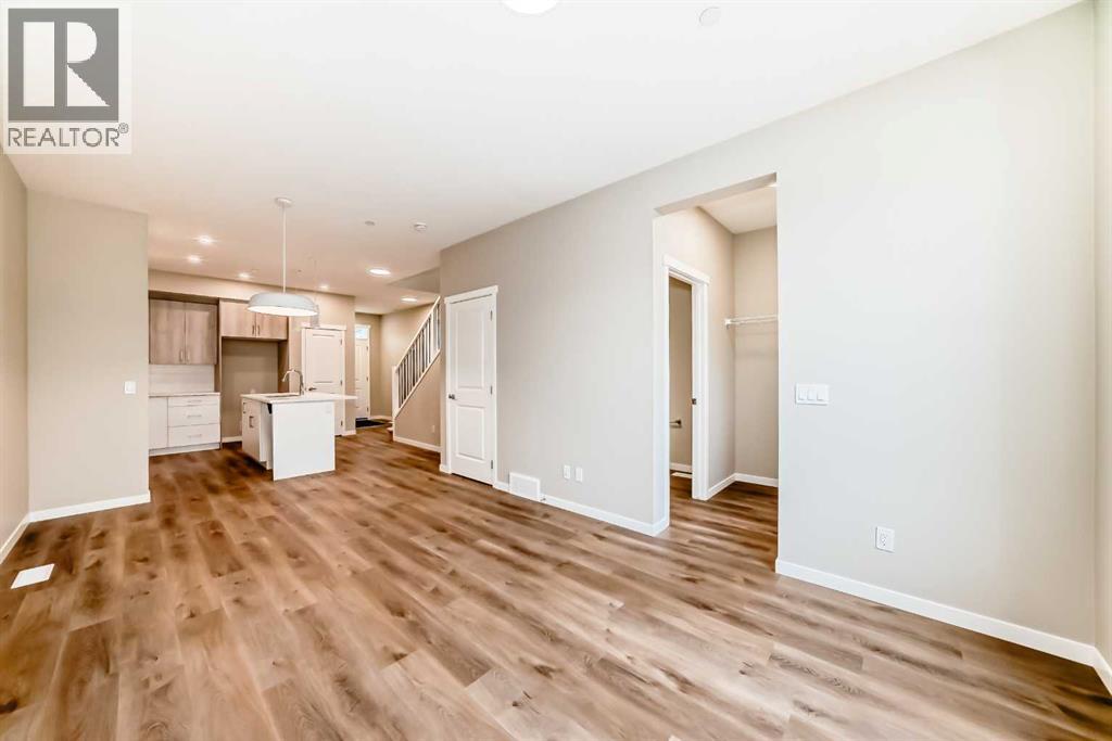 Photo 18 of 397 Hotchkiss Drive, Calgary AB