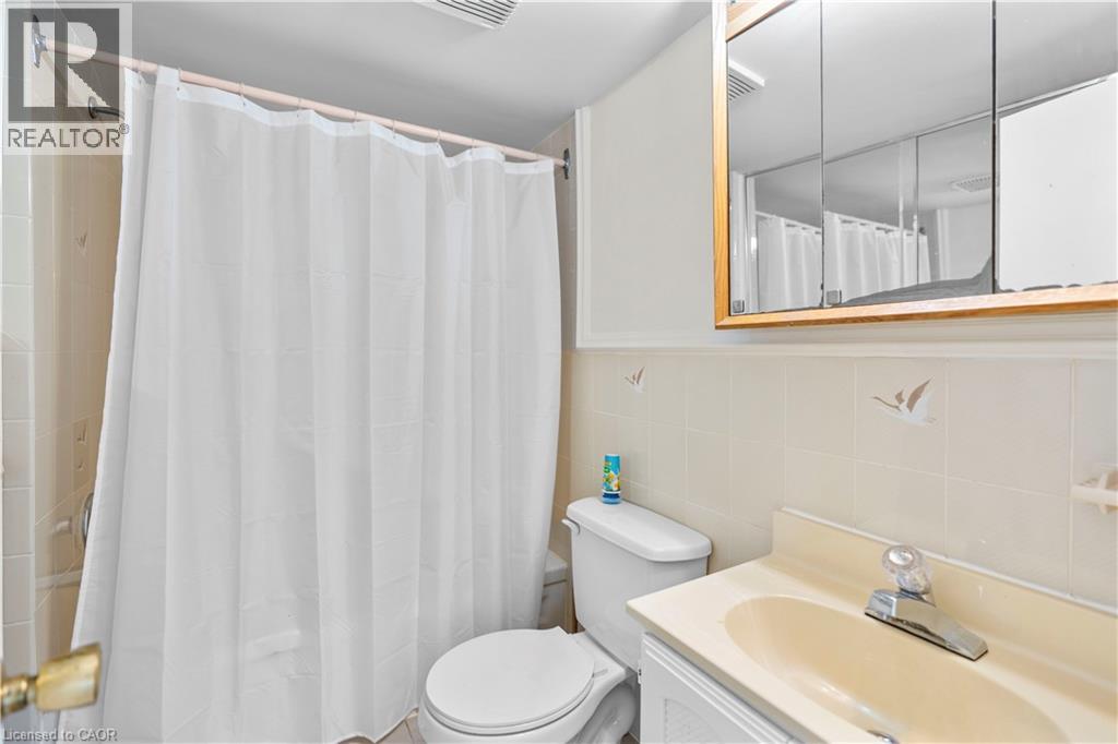 Photo 26 of 35 Gertrude Street, Hamilton ON