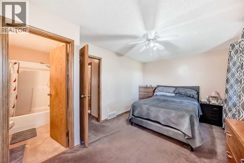 Single Family House for Sale in  Somervale Park SW Somerset Calgary 