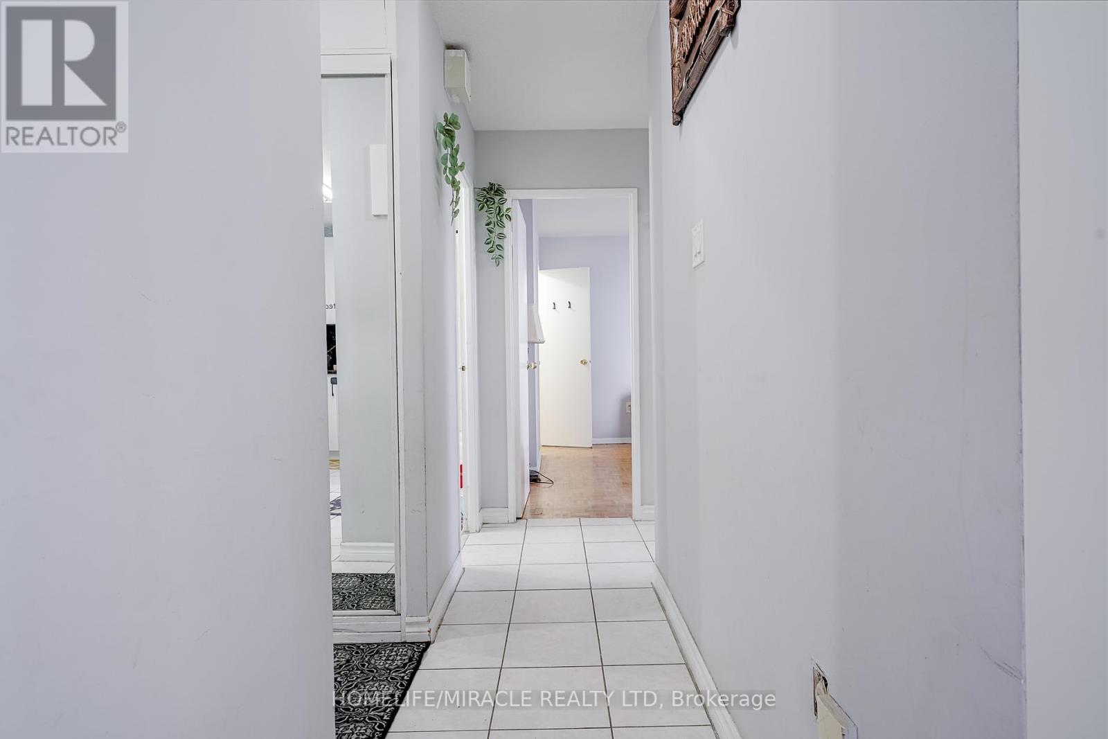 Photo 3 of 1003 2645 Kipling Avenue, Toronto ON