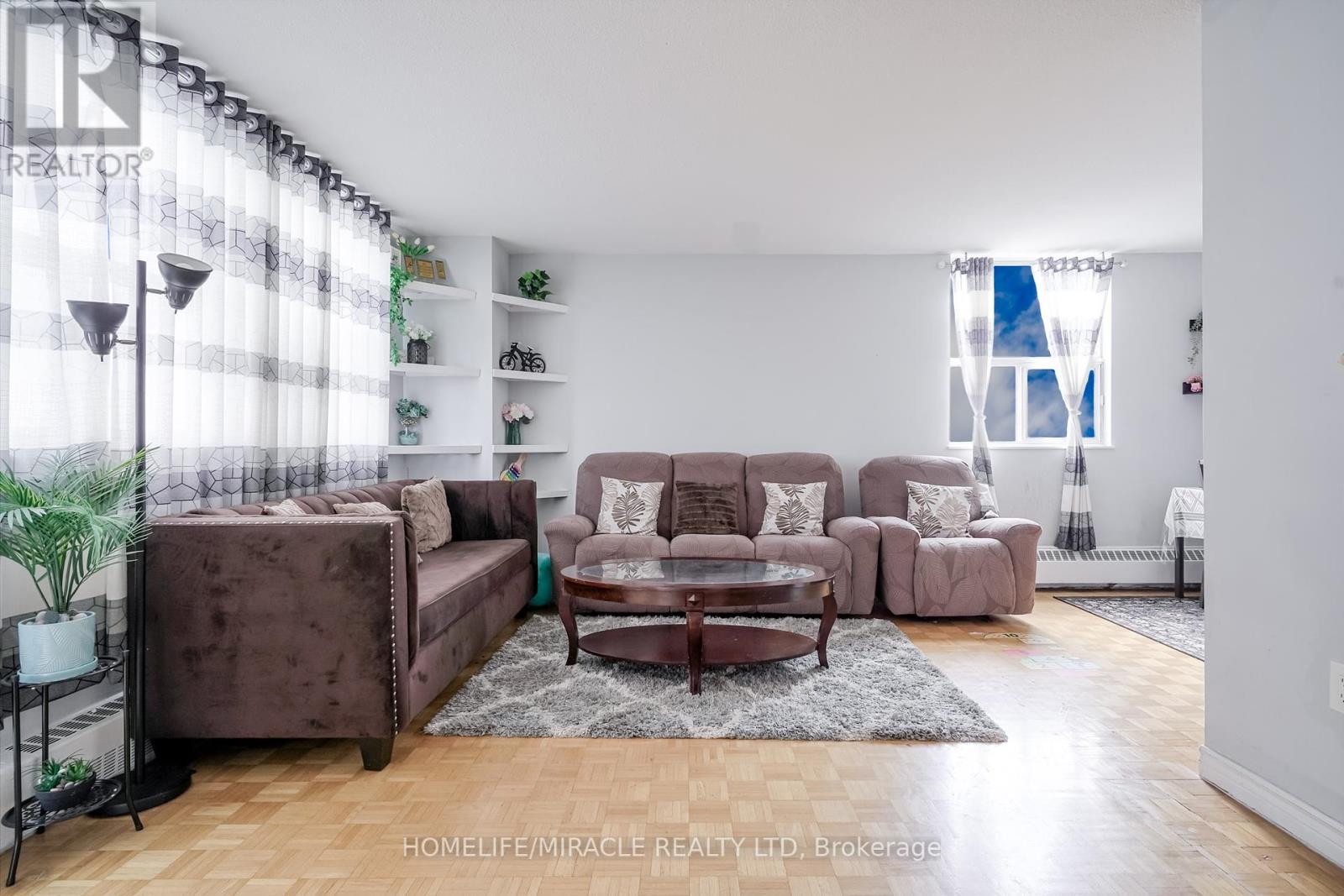 Photo 5 of 1003 2645 Kipling Avenue, Toronto ON