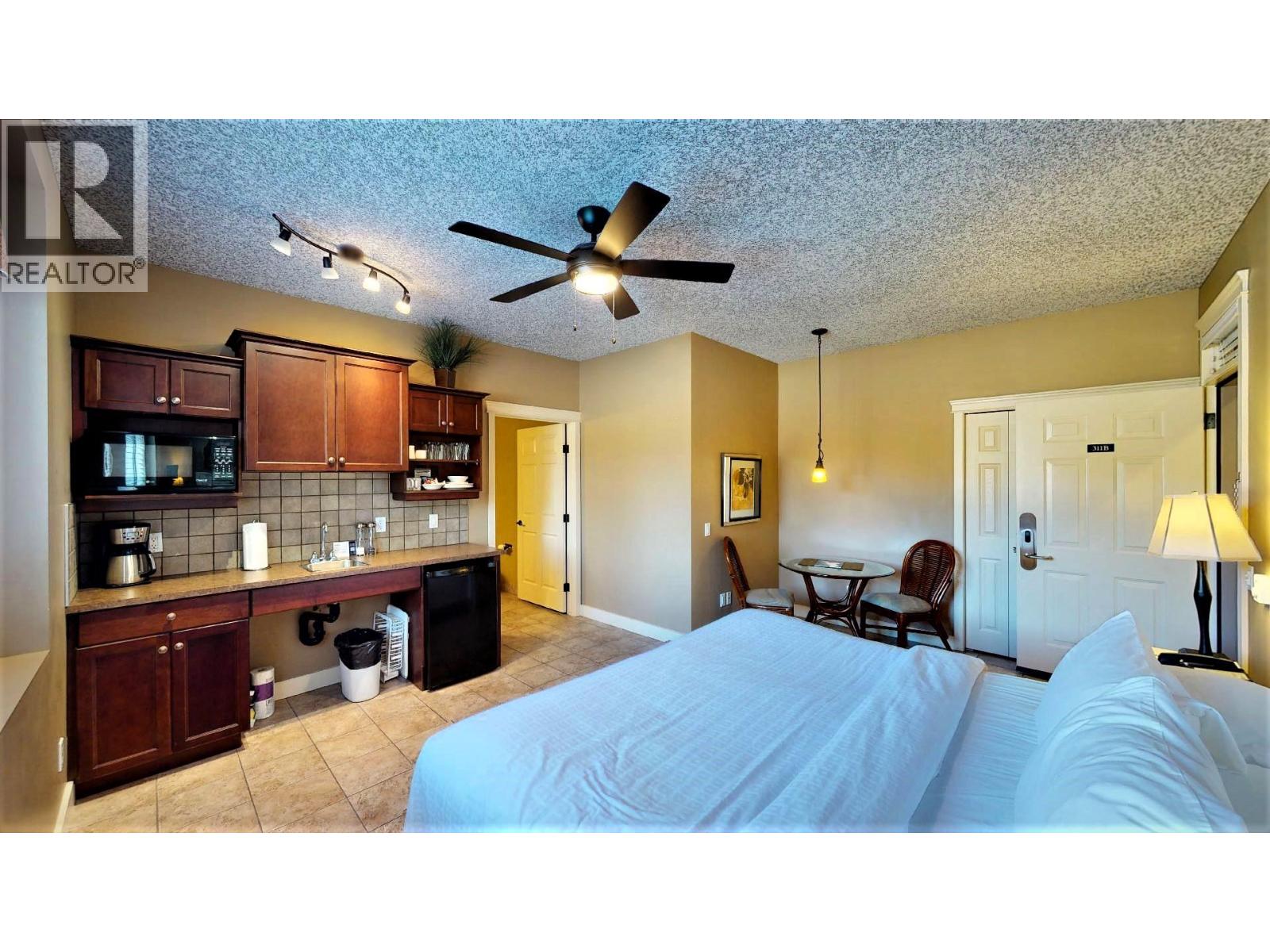 #311 B 300 BIGHORN BOULEVARD - 47