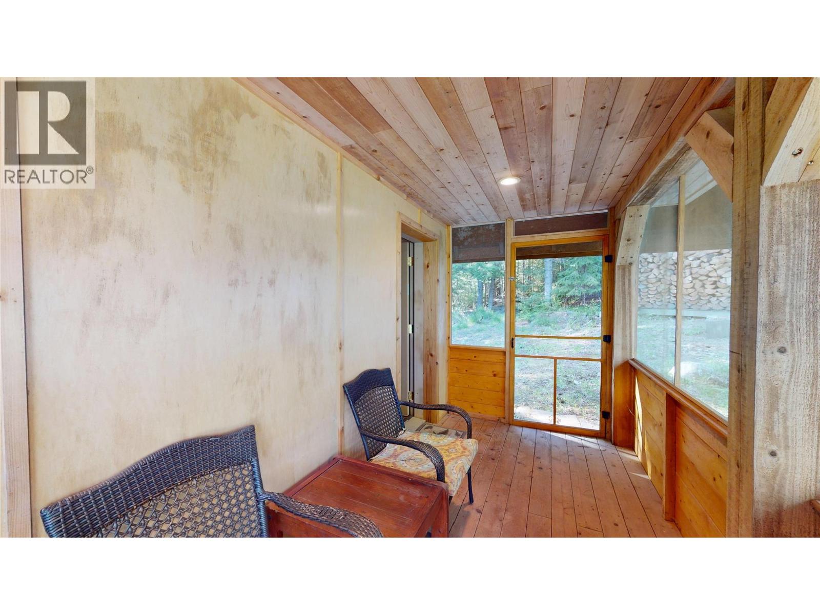 16317 Cedar Road, Crawford Bay