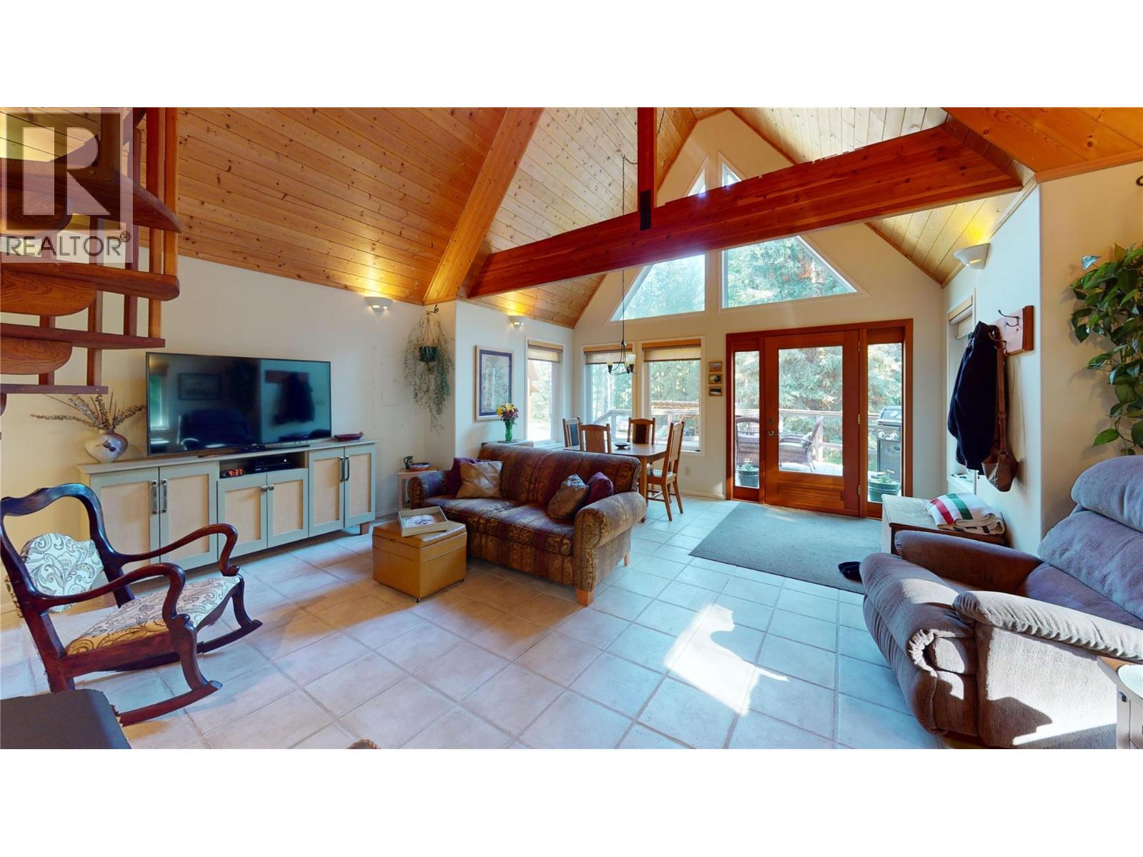 16317 Cedar Road, Crawford Bay