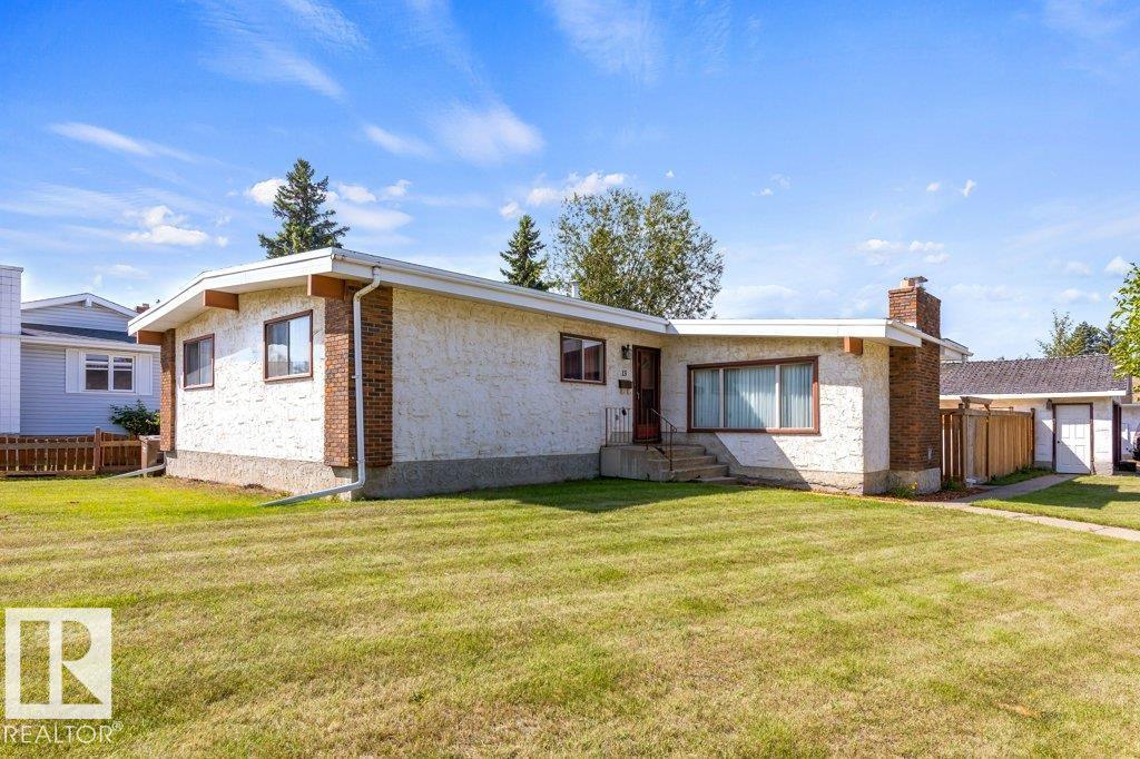 Photo 1 of 13 Lucerne Cr, St Albert AB