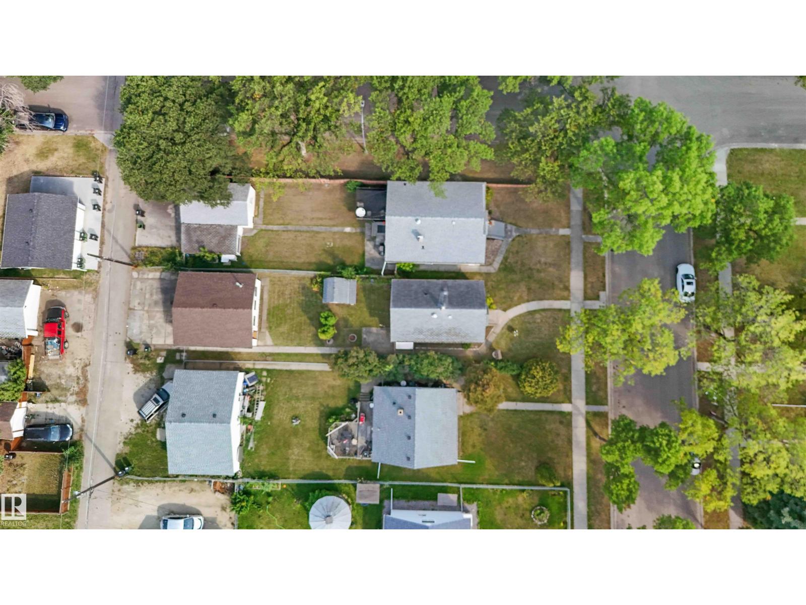 Photo 39 of 12248 105 St Nw, Edmonton AB
