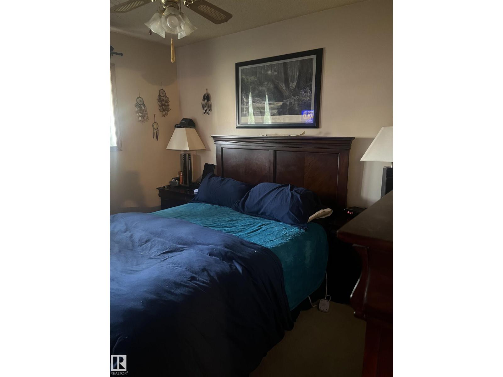 Photo 7 of 16050 95 Av Nw, Edmonton AB