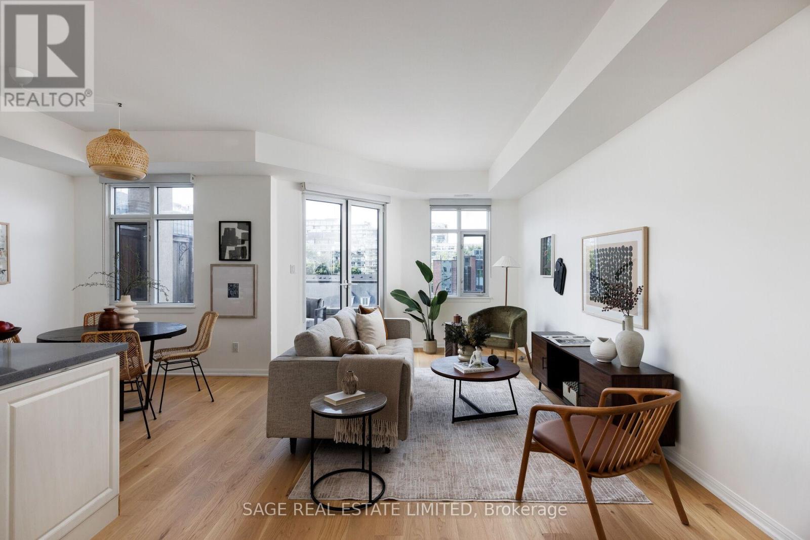 Photo 1 of 615 550 Front Street W, Toronto ON