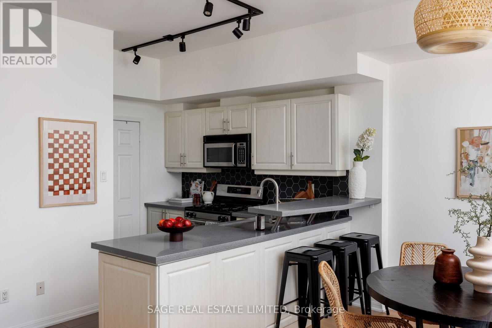 Photo 13 of 615 550 Front Street W, Toronto ON