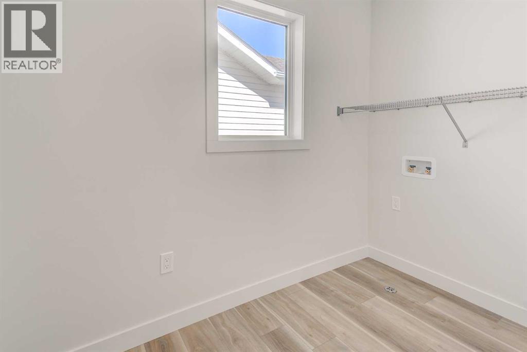 Photo 28 of 103 Crestview Boulevard, Sylvan Lake AB