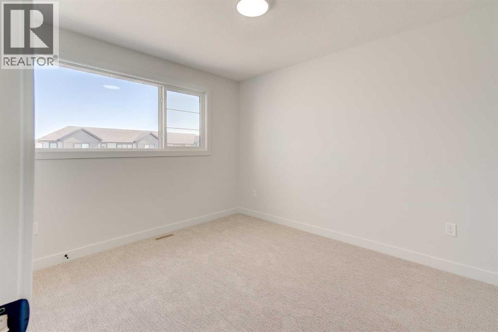Photo 31 of 103 Crestview Boulevard, Sylvan Lake AB