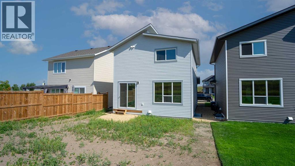 Photo 34 of 103 Crestview Boulevard, Sylvan Lake AB