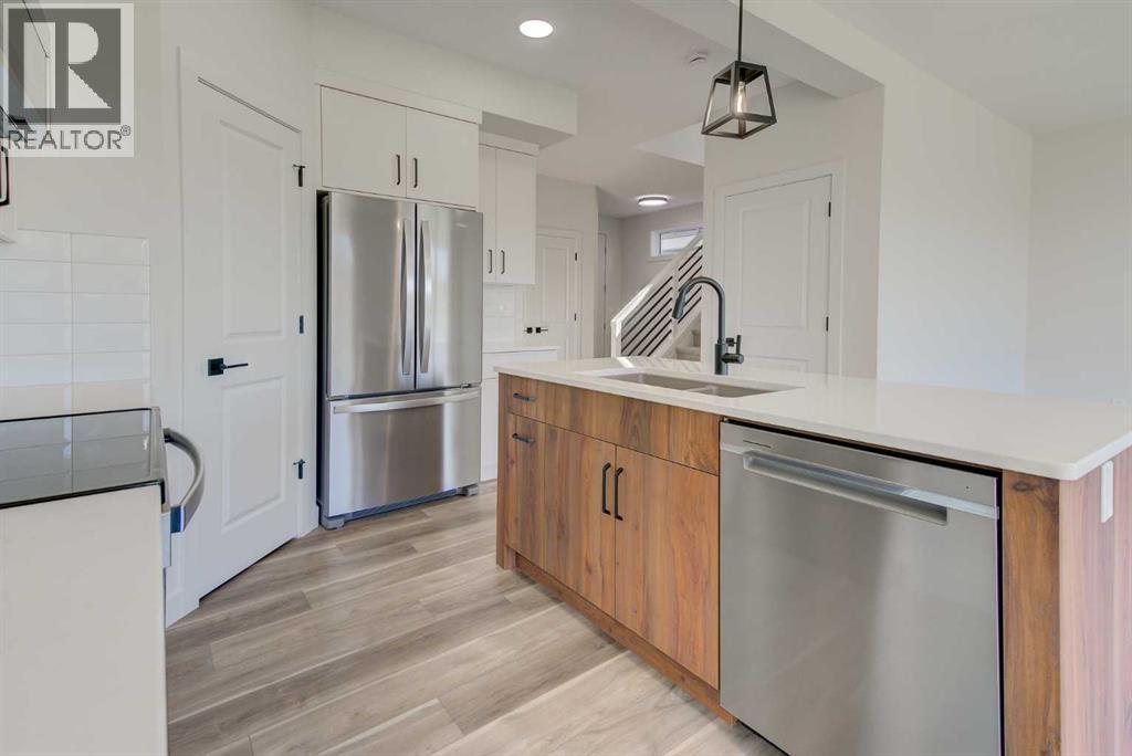 Photo 7 of 103 Crestview Boulevard, Sylvan Lake AB