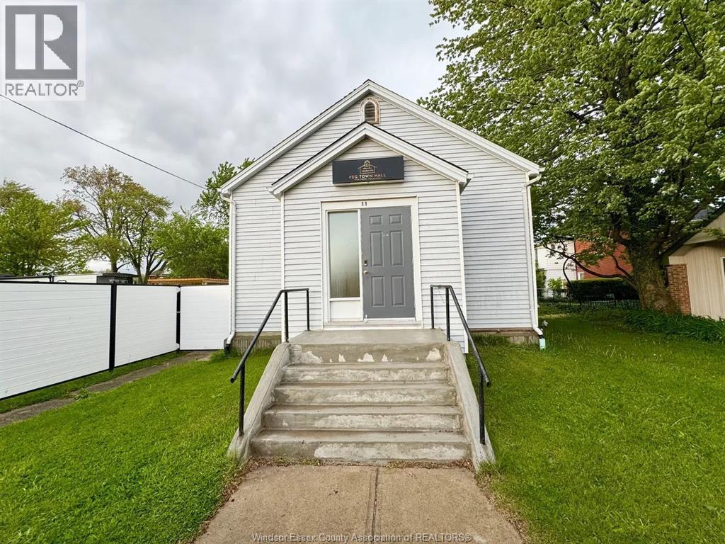 Photo 1 of 11 Victoria Street, Wheatley ON