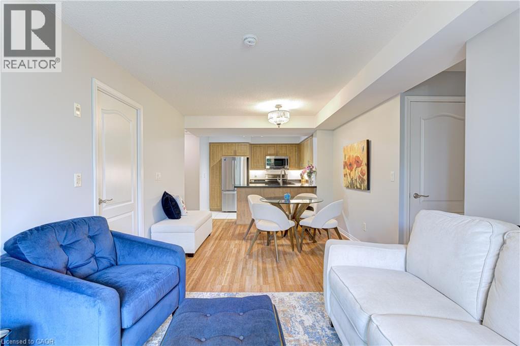 Photo 15 of 205 The Donway W Unit 415, Toronto ON