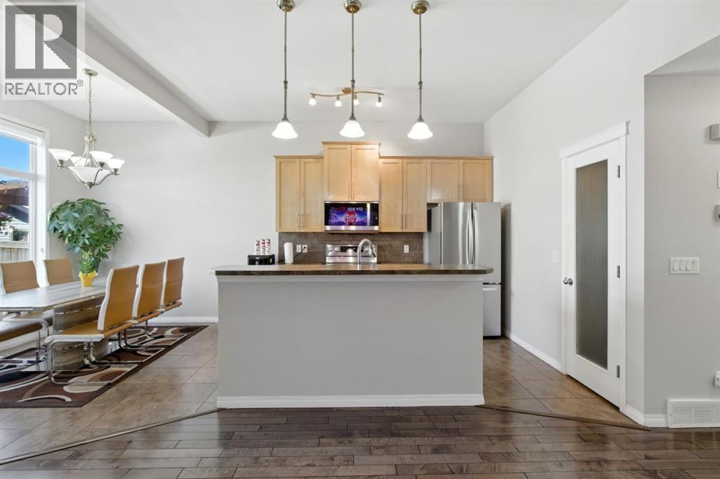 Photo 3 of 1093 Taradale Drive Ne, Calgary AB