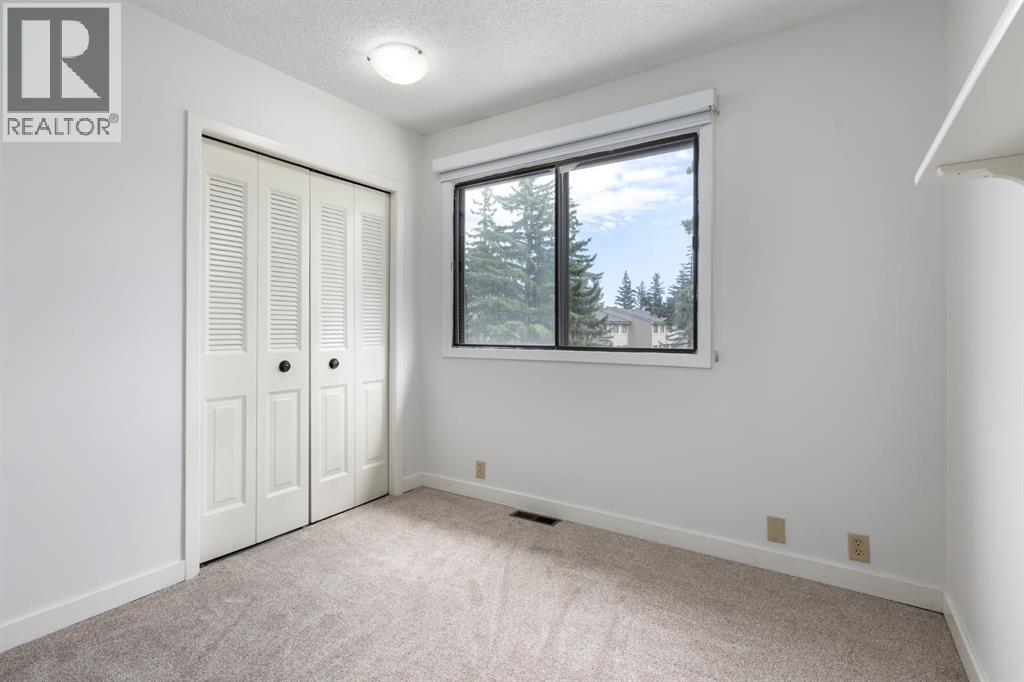 Single Family House 4 Level for Sale in    Street SW Braeside Calgary 
