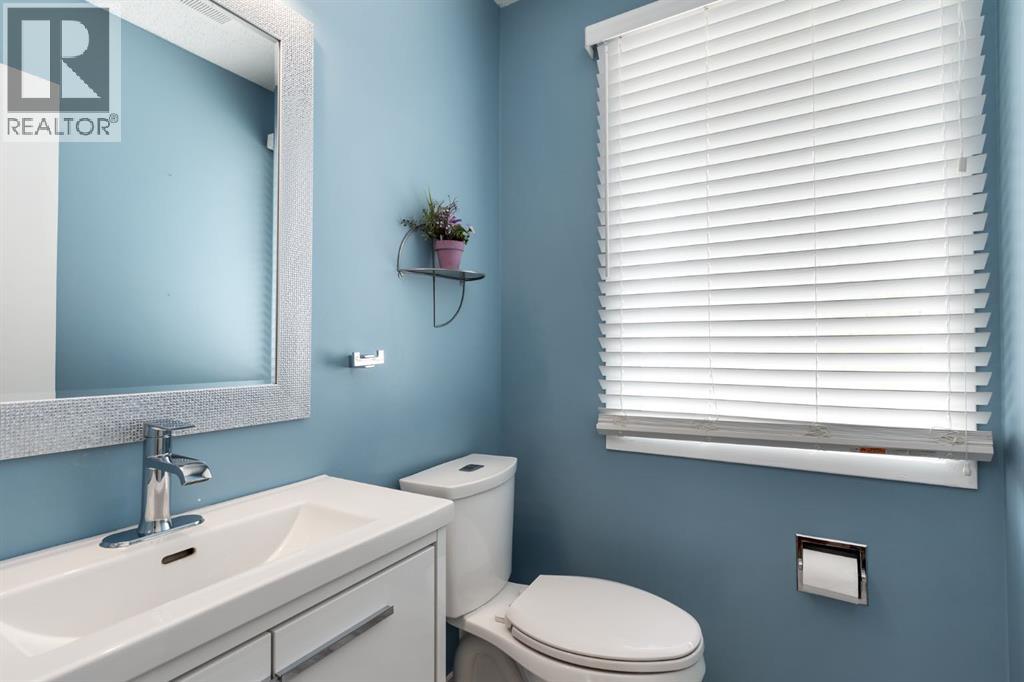 Single Family House 4 Level for Sale in    Street SW Braeside Calgary 