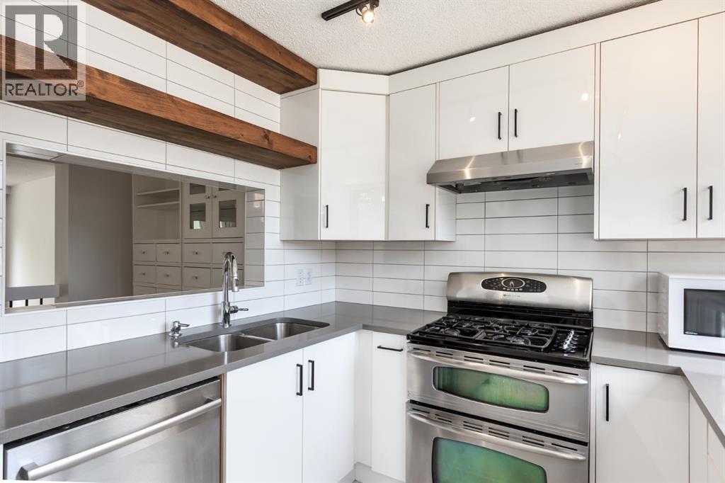 Single Family House 4 Level for Sale in    Street SW Braeside Calgary 