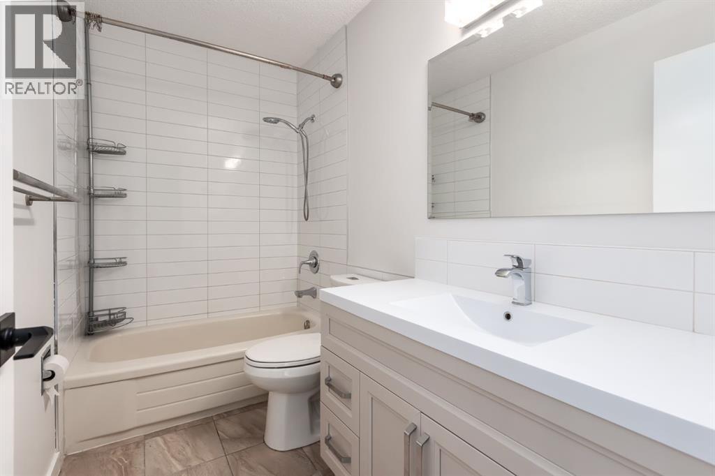 Single Family House 4 Level for Sale in    Street SW Braeside Calgary 