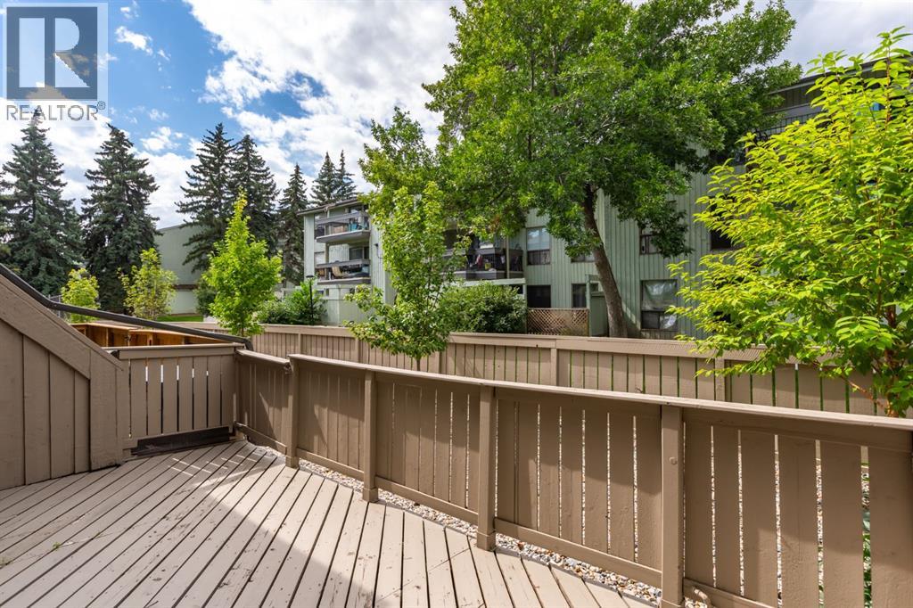 Single Family House 4 Level for Sale in    Street SW Braeside Calgary 