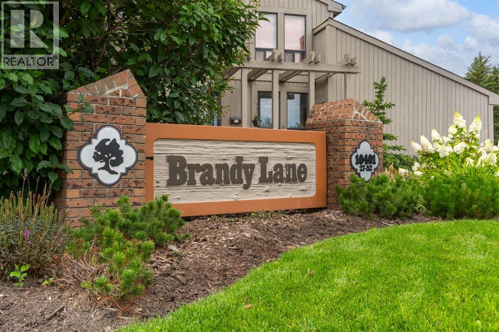 Single Family House 4 Level for Sale in    Street SW Braeside Calgary 