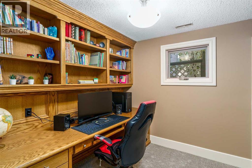 Single Family House Bungalow for Sale in   Avenue NW Bowness Calgary 