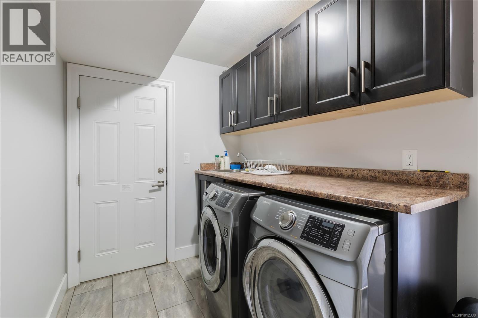 Photo 13 of 2127 Spencer Rd, Nanaimo BC