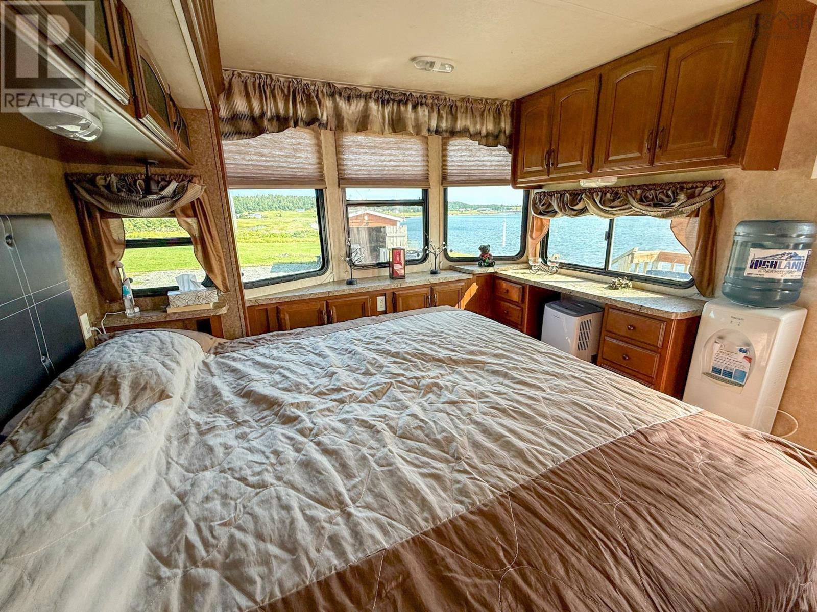 Property 13 of 49 of Shore Road