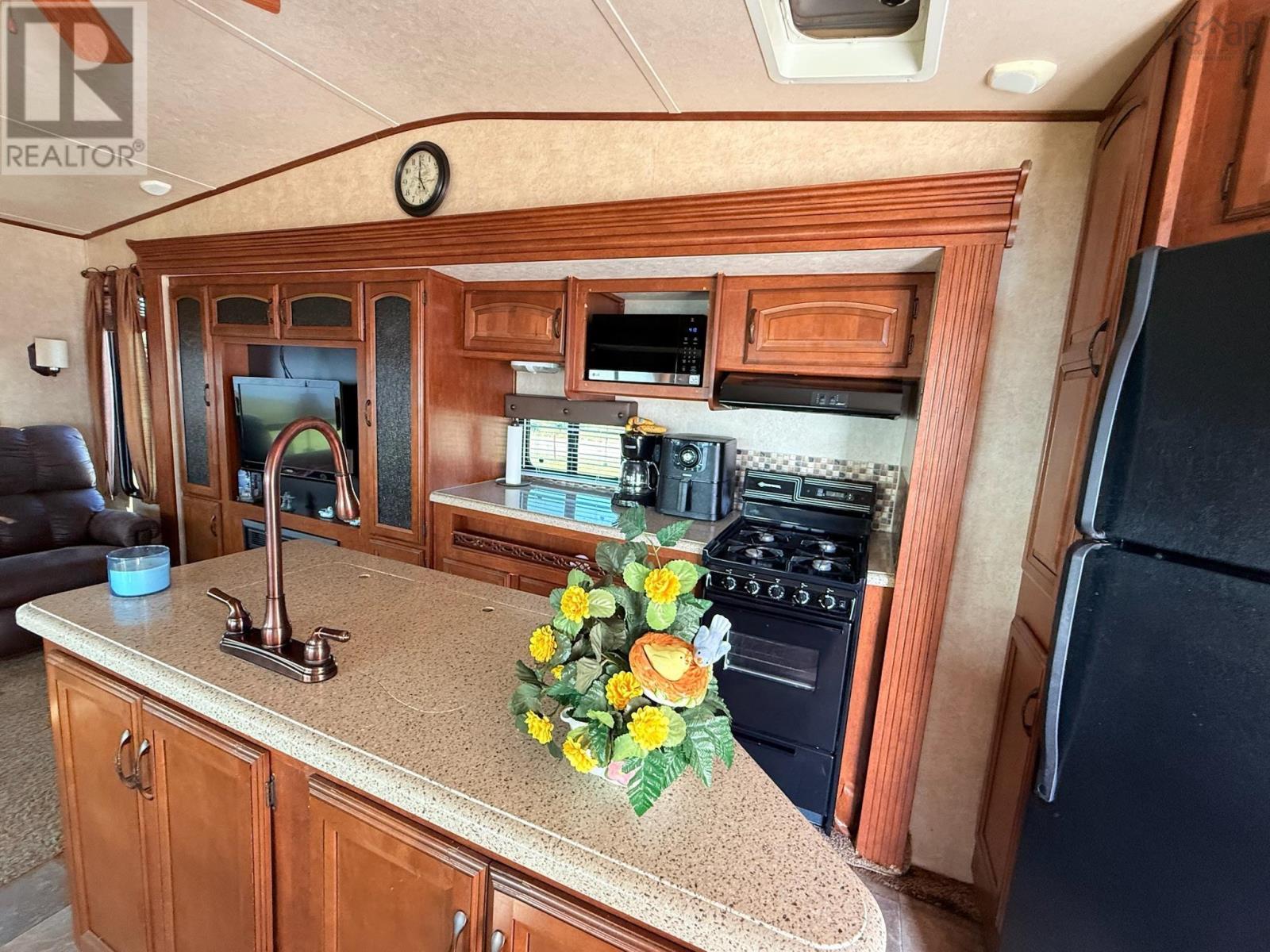 Shore Road - 5