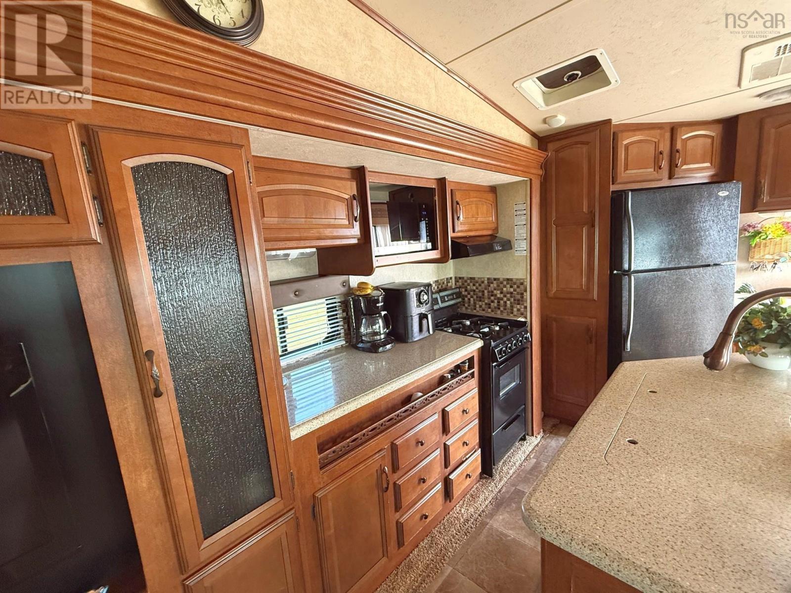 Property 6 of 49 of Shore Road