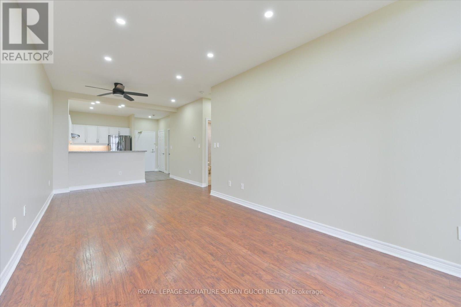 Photo 13 of 616 1 Leaside Park Drive, Toronto ON