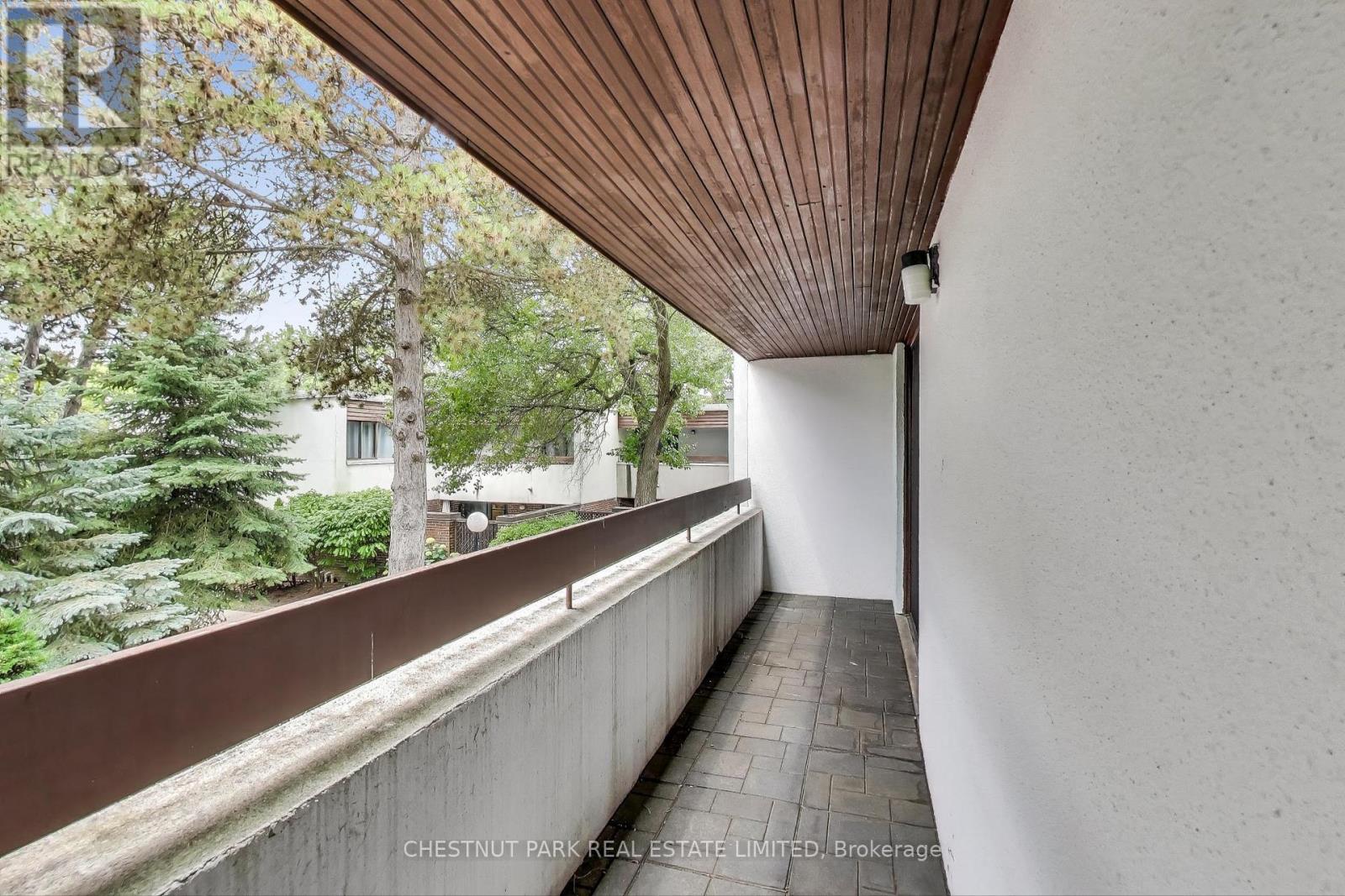 Photo 21 of 53 396 Woodsworth Road, Toronto ON